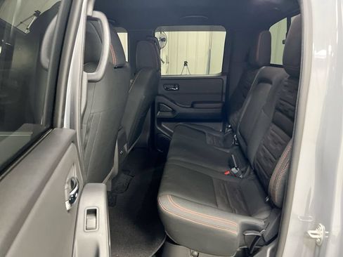 Used 2024 Nissan Frontier Pro-X RWD image 23