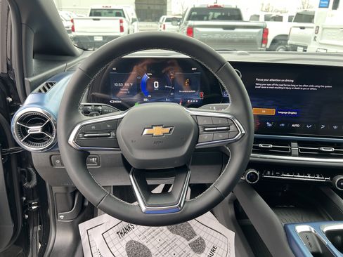 New 2026 Chevrolet Equinox EV LT AWD/4WD image 19
