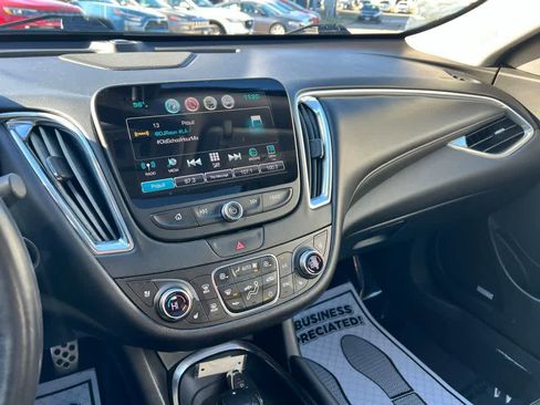 Used 2016 Chevrolet Malibu Premier image 32