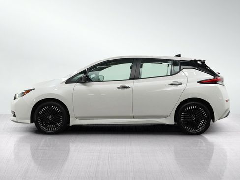 Used 2024 Nissan Leaf SV Plus FWD image 2