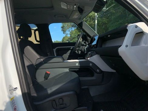 Certified 2025 Land Rover Defender 110 S AWD/4WD image 18
