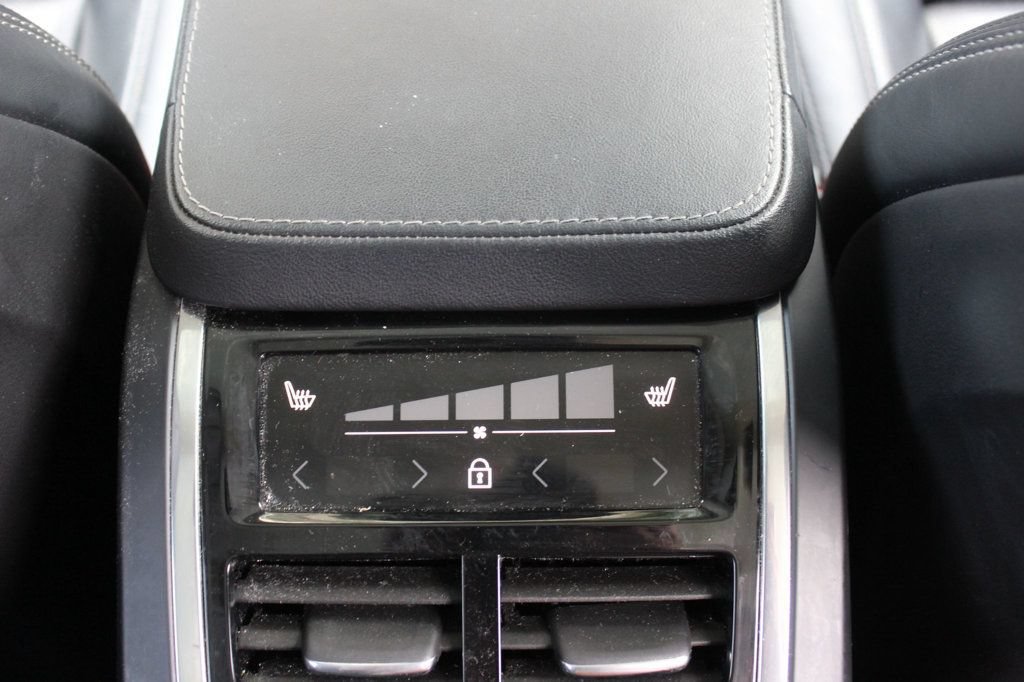 Used 2023 Volvo XC90 B6 Ultimate AWD/4WD image 27