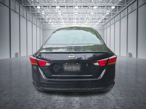 Certified 2025 Nissan Altima 2.5 SV FWD image 6