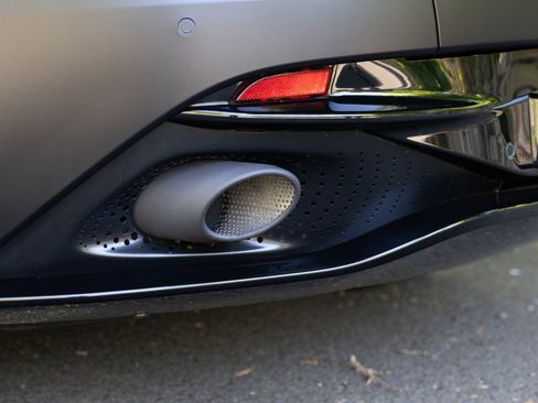 Used 2025 Aston Martin DB12 Convertible RWD image 33