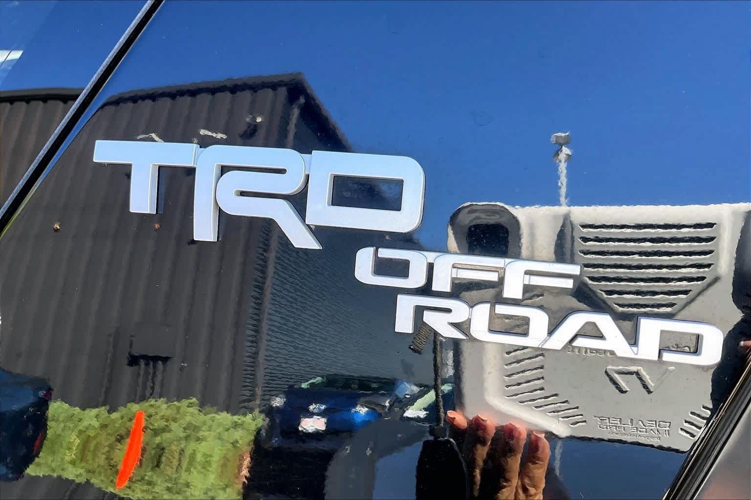 Used 2019 Toyota 4Runner TRD Off-Road Premium AWD/4WD image 10