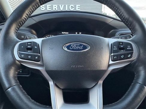 Used 2023 Ford Explorer XLT w/ Equipment Group 202A image 17