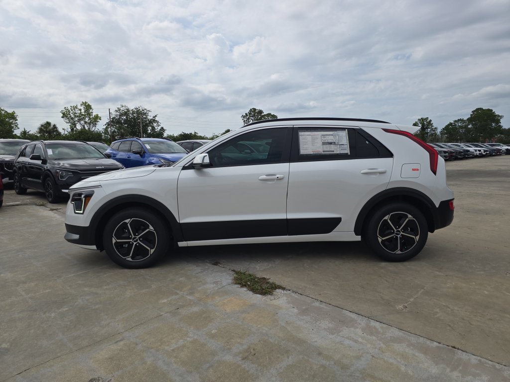 New 2026 Kia Niro EX FWD image 5