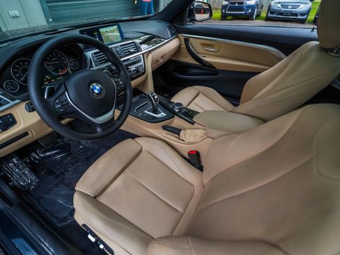 Used 2019 BMW 430i Coupe w/ Convenience Package RWD image 11