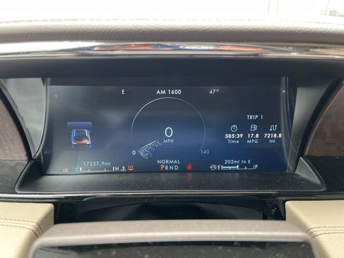 Used 2022 Lincoln Navigator L Reserve image 12