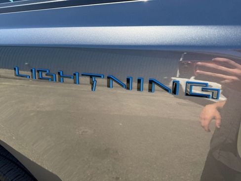 Used 2024 Ford F150 Lightning Platinum AWD/4WD image 34