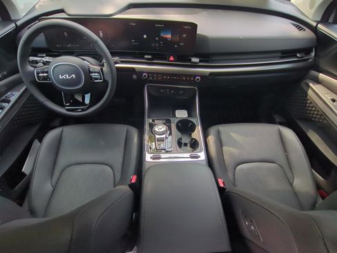 New 2026 Kia Carnival SX Prestige FWD image 11