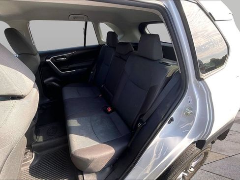 Used 2024 Toyota RAV4 XLE FWD image 26