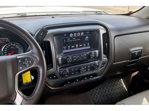 Used 2018 Chevrolet Silverado 1500 LTZ w/ LTZ Plus Package AWD/4WD image 7