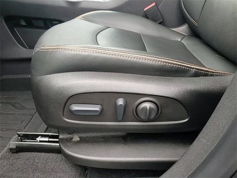 Used 2022 GMC Terrain AT4 w/ Infotainment Package II image 13