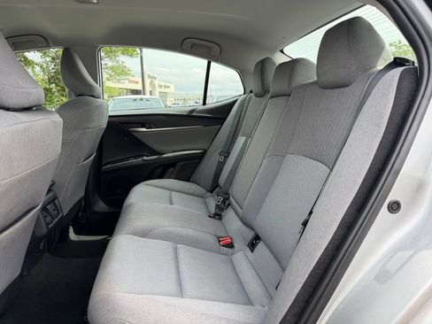 Used 2025 Toyota Camry LE w/ Convenience Package FWD image 27