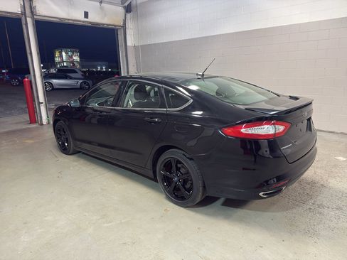 Used 2016 Ford Fusion SE w/ Equipment Group 201A AWD/4WD image 4