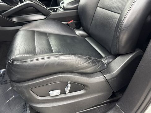 Used 2019 Porsche Cayenne AWD/4WD image 36