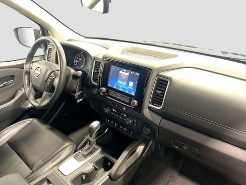 Used 2024 Nissan Frontier SL w/ Technology Package image 29