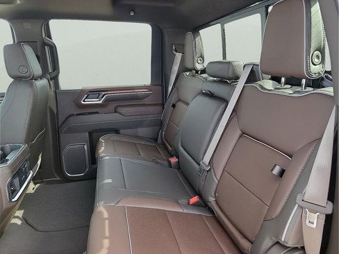 New 2026 GMC Sierra 2500 Denali w/ Denali Reserve Package image 13