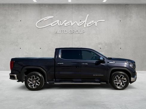 Certified 2023 GMC Sierra 1500 SLT RWD image 17