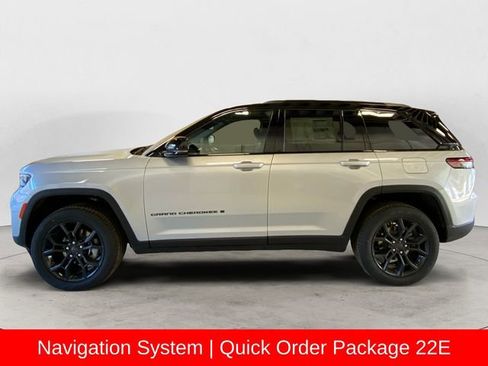 New 2025 Jeep Grand Cherokee Limited w/ Trailer Tow Package image 2