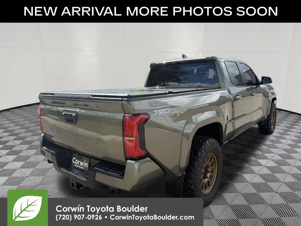 Used 2024 Toyota Tacoma TRD Sport AWD/4WD image 8