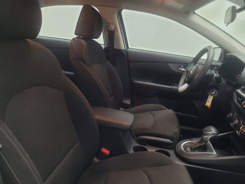 Used 2021 Kia Forte LXS FWD image 21