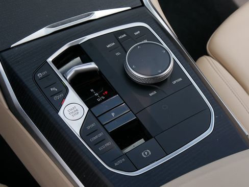 Certified 2025 BMW 330i Sedan w/ Premium Package RWD image 34