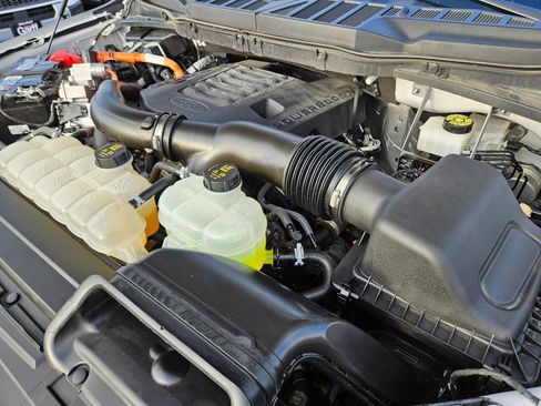 Used 2023 Ford F150 Lariat w/ Trailer Tow Package image 37