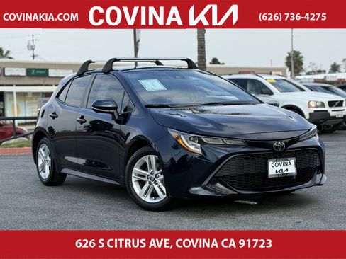 Used 2022 Toyota Corolla SE image 2