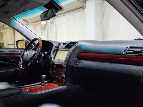 Used 2008 Lexus LS 460 RWD image 22