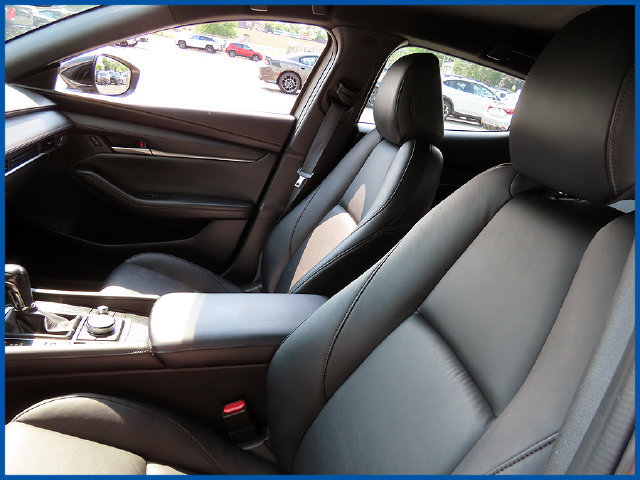 Used 2024 MAZDA MAZDA3 s FWD image 11