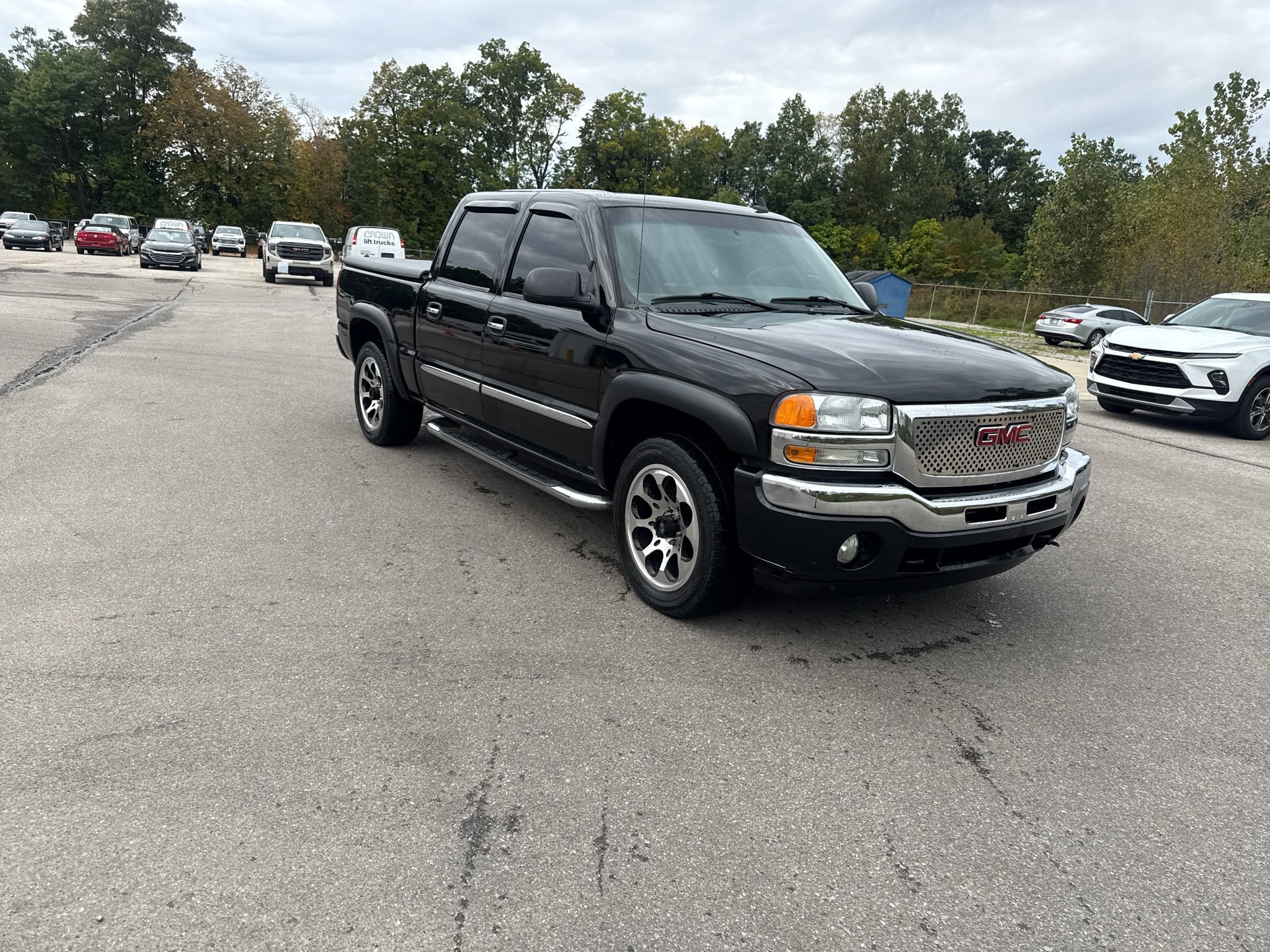 Used 2007 GMC Sierra 1500 SLE AWD/4WD image 8