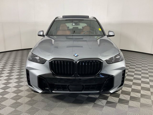 Certified 2026 BMW X5 xDrive40i w/ M Sport Package AWD/4WD image 2