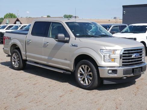 Used 2017 Ford F150 XLT w/ Equipment Group 302A Luxury AWD/4WD image 7