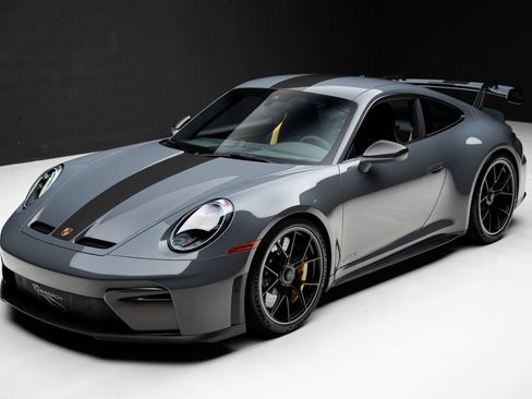 Used 2026 Porsche 911 GT3 RWD image 5