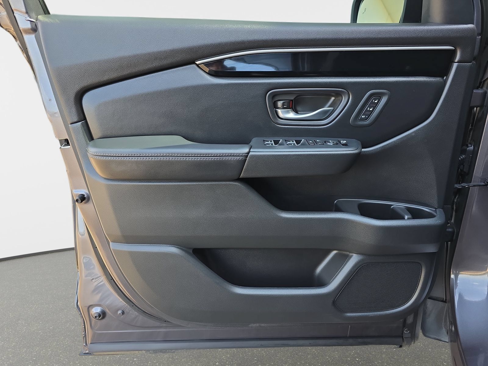 Used 2024 Honda Pilot EX-L image 25