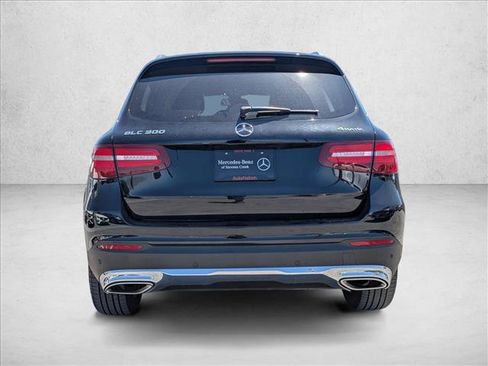 Used 2017 Mercedes-Benz GLC 300 4MATIC image 6