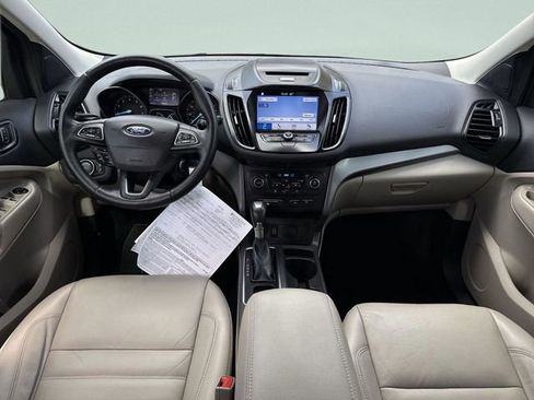 Used 2017 Ford Escape SE w/ SE Leather Comfort Package image 19