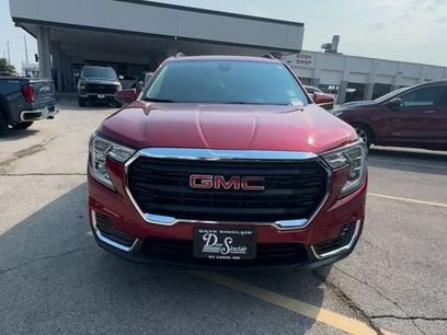 Used 2024 GMC Terrain SLE w/ Driver Convenience Package