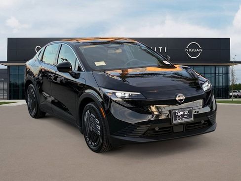 New 2026 Nissan Leaf w/ Illuminated Package image 4