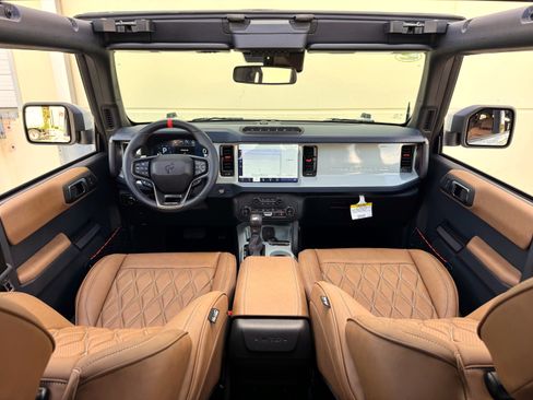 Used 2024 Ford Bronco Raptor w/ Interior Carbon Fiber Pack 6 AWD/4WD image 20