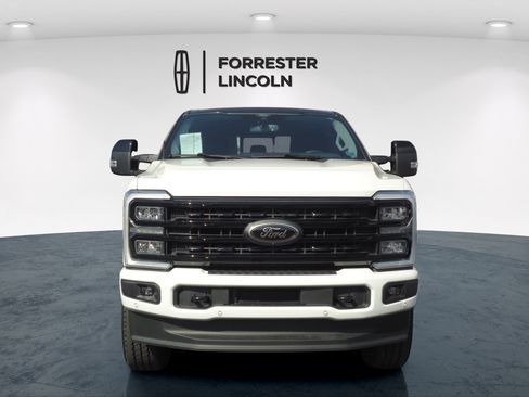 Used 2025 Ford F250 Lariat w/ Lariat Ultimate Package AWD/4WD image 8
