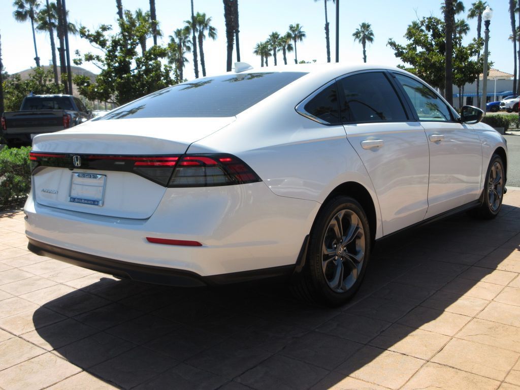 Used 2023 Honda Accord EX image 4