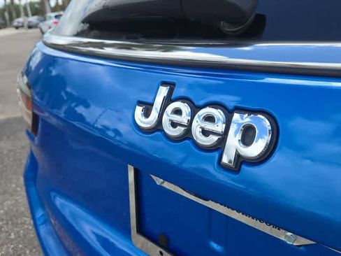 Used 2022 Jeep Compass Latitude FWD image 12