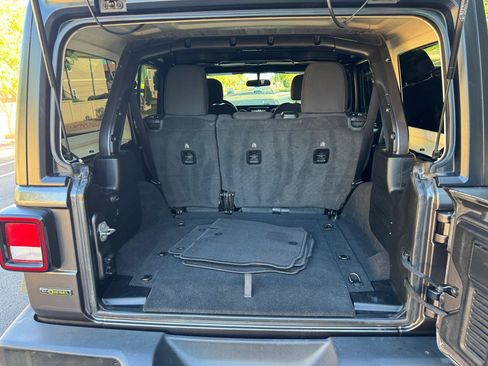 Used 2022 Jeep Wrangler Unlimited Sport AWD/4WD image 22