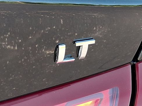 Used 2021 Chevrolet Malibu LT FWD image 24