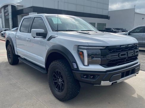 Used 2025 Ford F150 Raptor AWD/4WD image 7