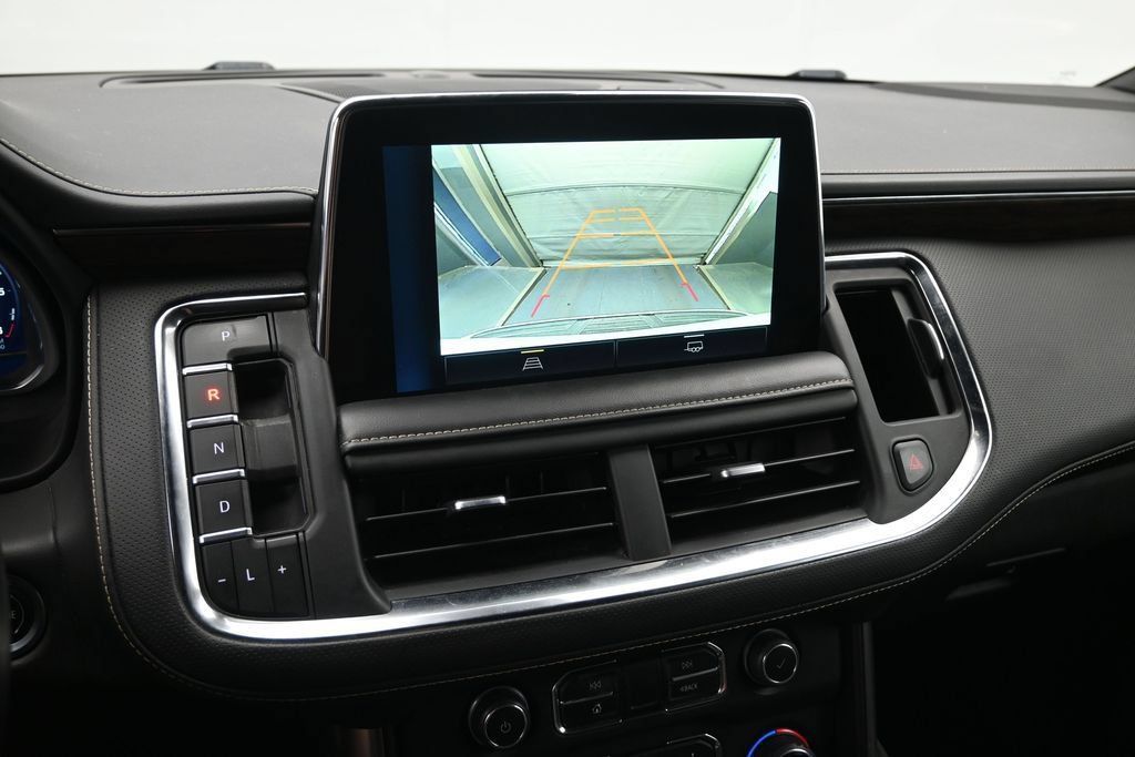 Used 2023 Chevrolet Suburban Premier AWD/4WD image 16