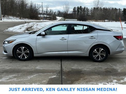 Used 2023 Nissan Sentra SV image 6